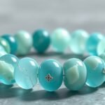 Amazonit karkötő: nyugalom és tiszta kommunikáció energetikai előnyei