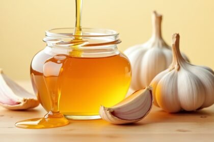 Mézes fokhagyma: természetes gyógymód a megfázás ellen.
